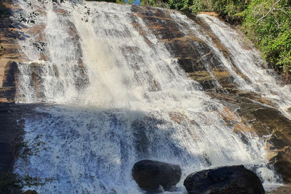 Cachoeira dos Peixotos - Desterro de Entre Rios MG.